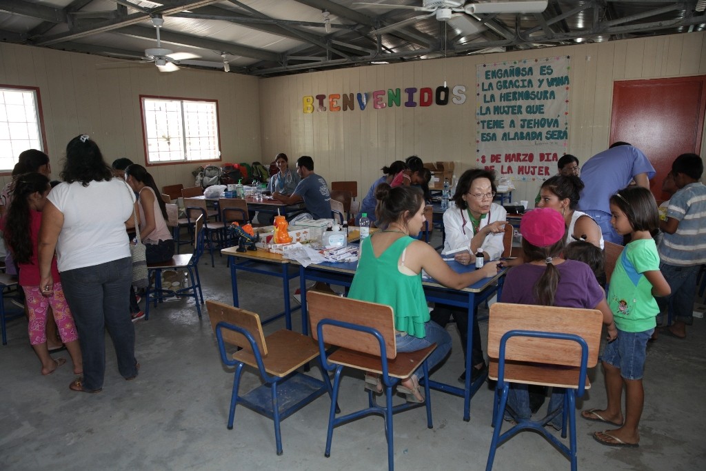 2. 內科系統共看了2333人-pp